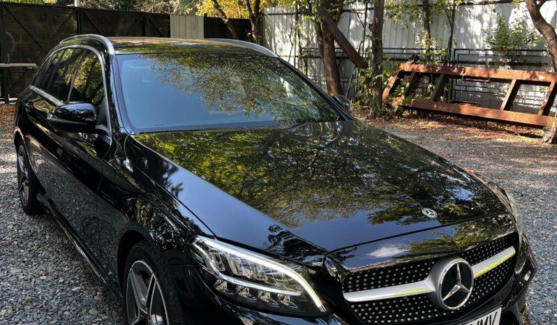 MERCEDES-BENZ C400 4MATIC AIRMATIC 2019 tot ecranul