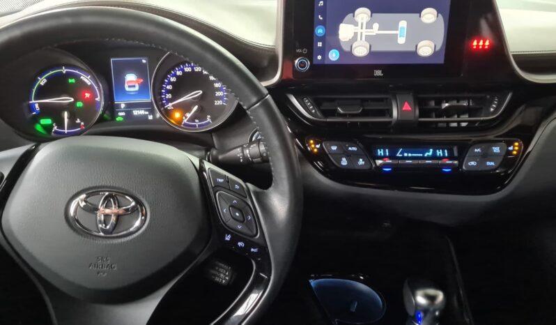 
Toyota CH-R 2022, 2.0 hibrid, km 12144 tot ecranul									