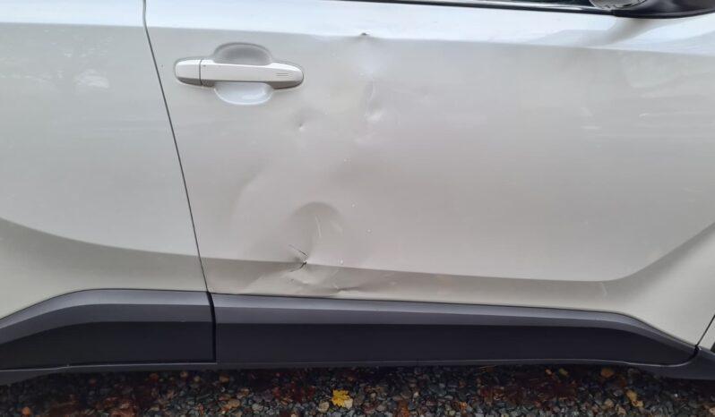 
Toyota CH-R 2022, 2.0 hibrid, km 12144 tot ecranul									