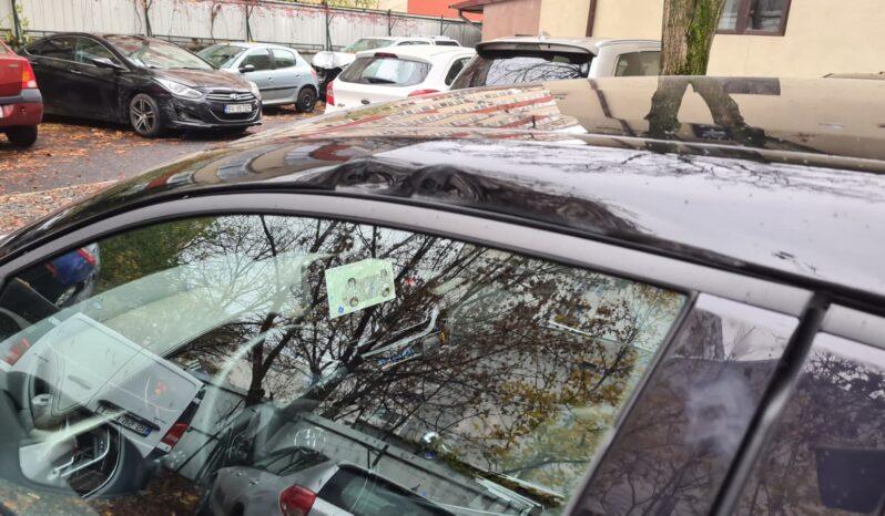 
Toyota CH-R 2022, 2.0 hibrid, km 12144 tot ecranul									