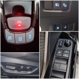 Toyota CH-R 2022, 2.0 hibrid, km 12144 tot ecranul