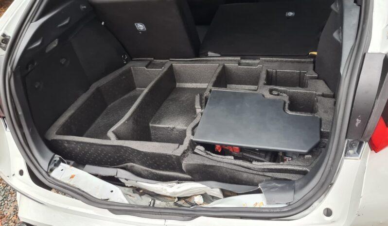 
Toyota CH-R 2022, 2.0 hibrid, km 12144 tot ecranul									