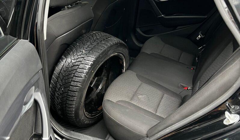 
Hyundai i40 2012, 1.7D, 136cp, 183498km tot ecranul									