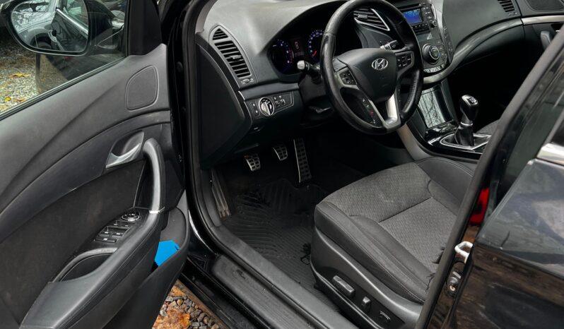 
Hyundai i40 2012, 1.7D, 136cp, 183498km tot ecranul									