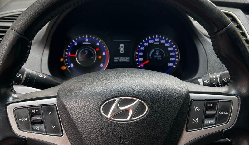 
Hyundai i40 2012, 1.7D, 136cp, 183498km tot ecranul									