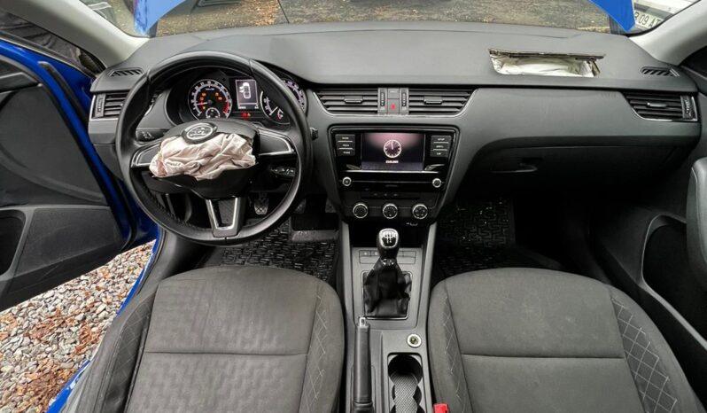 
Skoda Octavia 2019, 1.6D 115cp, 107672 km tot ecranul									