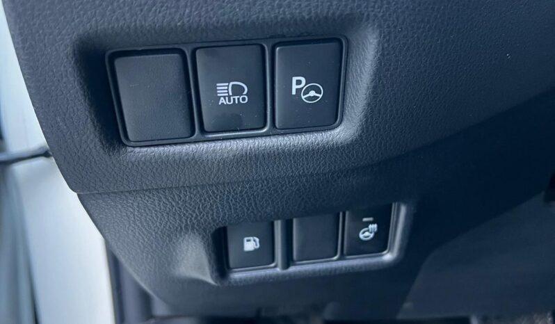 
								Toyota CH-R 2018, 1.8 hibrid, km 98778 tot ecranul									