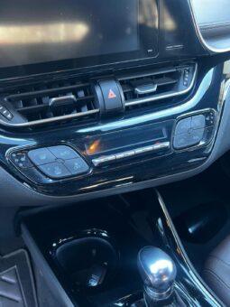 
										Toyota CH-R 2018, 1.8 hibrid, km 98778 tot ecranul									