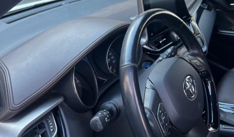 
								Toyota CH-R 2018, 1.8 hibrid, km 98778 tot ecranul									