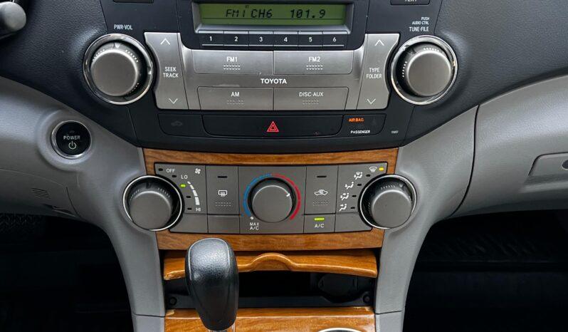 
								Toyota Highlander , 2009 3.3 Hibrid, 4×4, km 175164 tot ecranul									