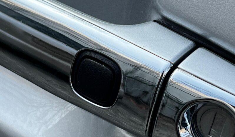 
								Toyota Highlander , 2009 3.3 Hibrid, 4×4, km 175164 tot ecranul									