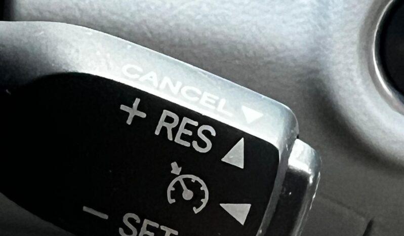 
								Toyota Highlander , 2009 3.3 Hibrid, 4×4, km 175164 tot ecranul									