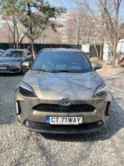 
										Toyota Yaris Cross, 2024 1.5HYB, km 26203 tot ecranul									
