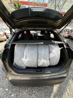 
										Toyota Yaris Cross, 2024 1.5HYB, km 26203 tot ecranul									