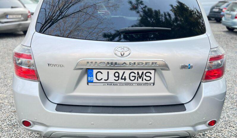
								Toyota Highlander , 2009 3.3 Hibrid, 4×4, km 175164 tot ecranul									