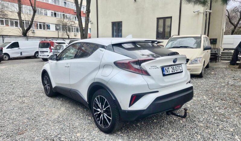 
								Toyota CH-R 2018, 1.8 hibrid, km 98778 tot ecranul									