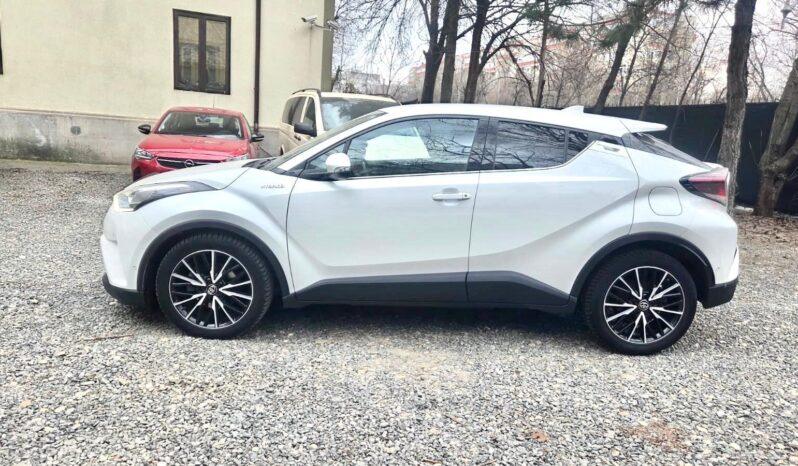
								Toyota CH-R 2018, 1.8 hibrid, km 98778 tot ecranul									