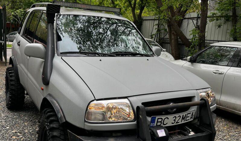 
								Suzuki Grand Vitara, an 2000, 2.5 benzina tractiune integrala km 258874, cutie manuala tot ecranul									