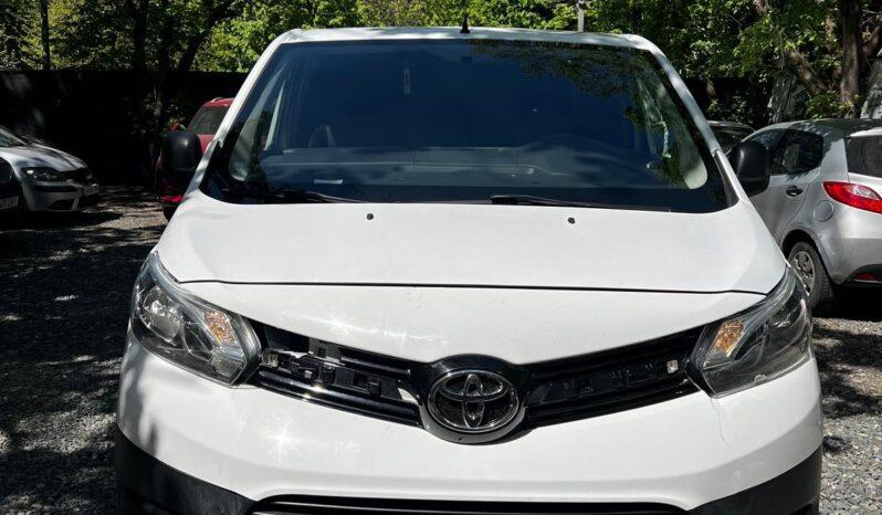 
								Toyota Proace, 2018, 2.0 diesel, manuala km 126604 tot ecranul									