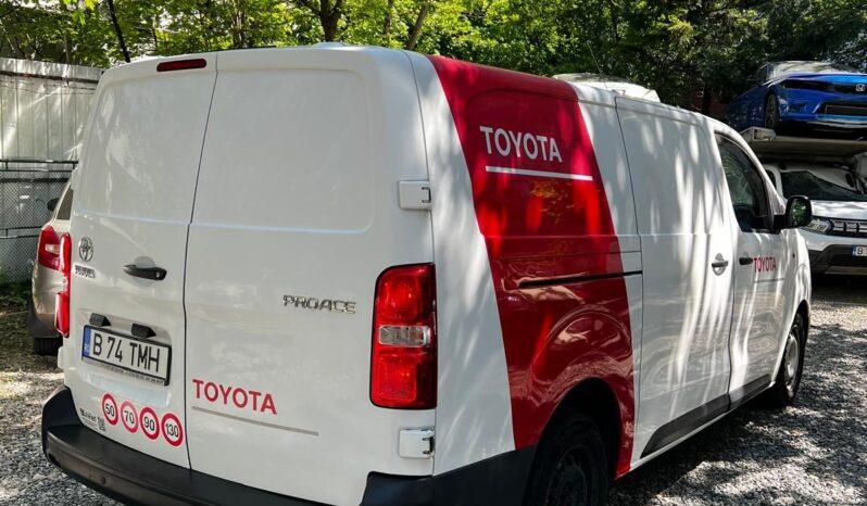 
								Toyota Proace, 2018, 2.0 diesel, manuala km 126604 tot ecranul									