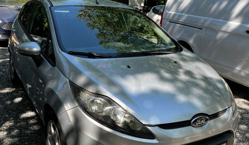 
								Ford Fiesta, 2010, 1.4 benzina, manual, 85776 km tot ecranul									