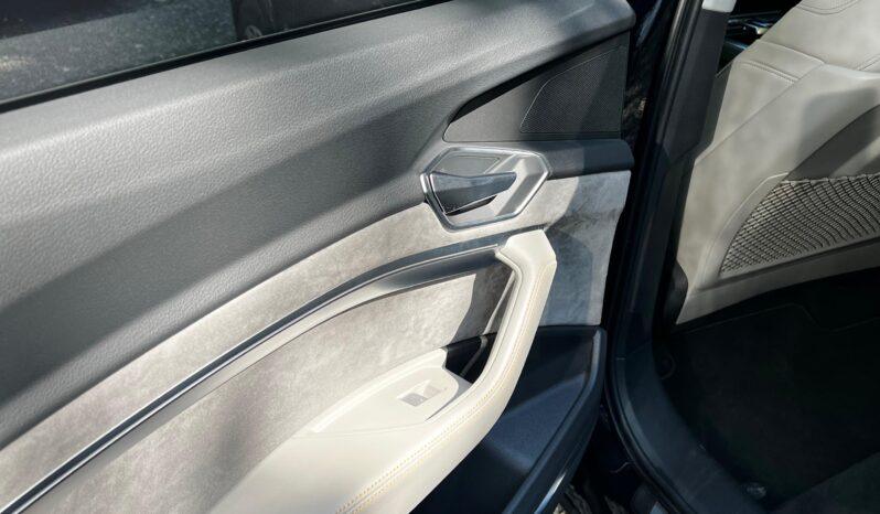 
Audi E-tron 55 Sportback 2020, 36103 km detalii pe autoavariat-ro tot ecranul									