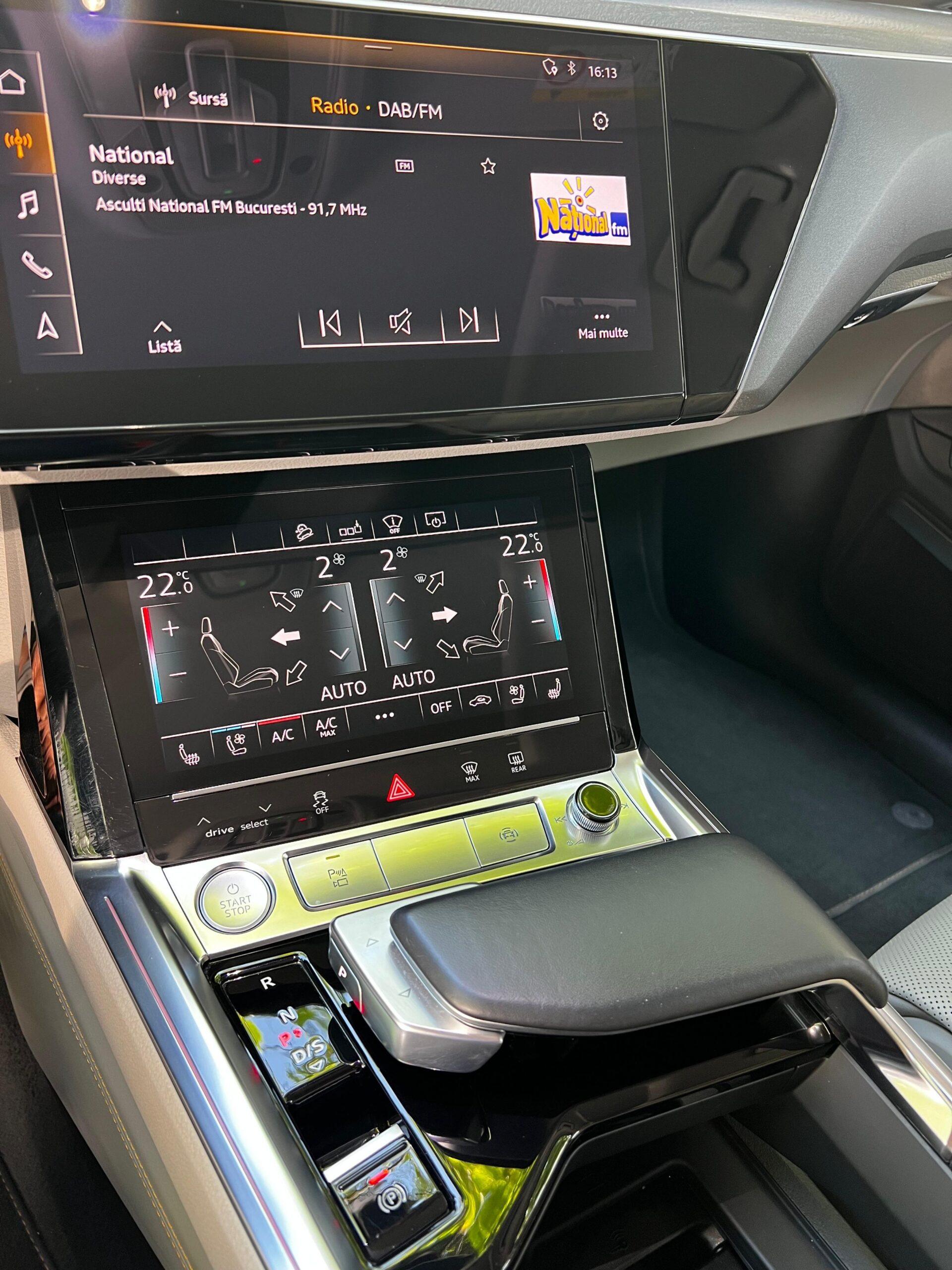 Audi E-tron 55 Sportback 2020, 36103 km detalii pe autoavariat-ro