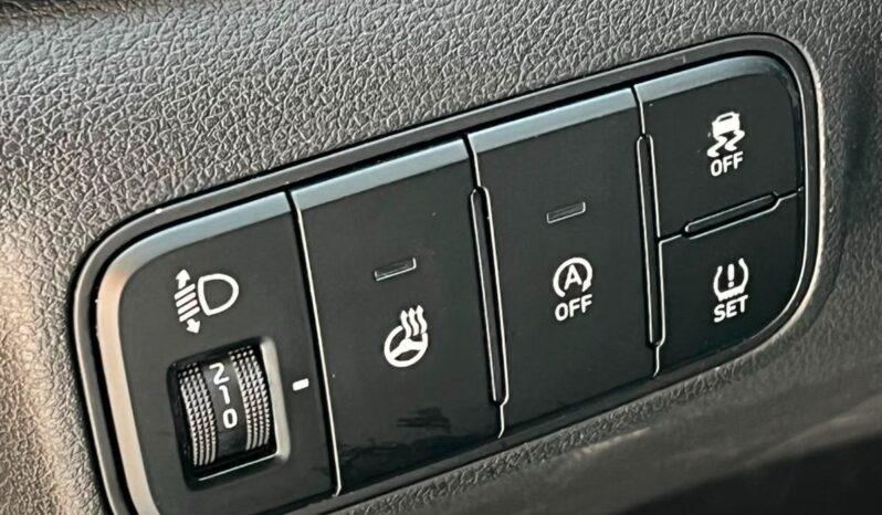 
Hyundai Bayon 2022 1.0 M-HIBRID, KM 49883 tot ecranul									