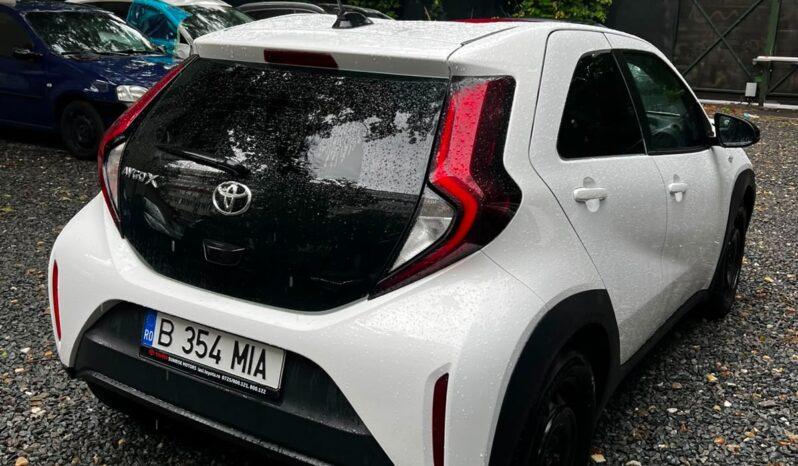 
Toyota Aygo X 2022, 1.0 benzina+gpl , km 129015 tot ecranul									