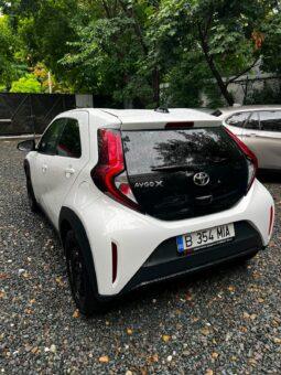 
Toyota Aygo X 2022, 1.0 benzina+gpl , km 129015 tot ecranul									