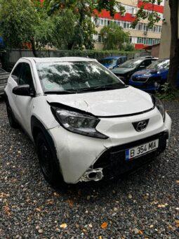 
Toyota Aygo X 2022, 1.0 benzina+gpl , km 129015 tot ecranul									