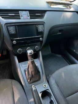 Skoda Octavia 2019, 1.6 diesel , km 107672 tot ecranul