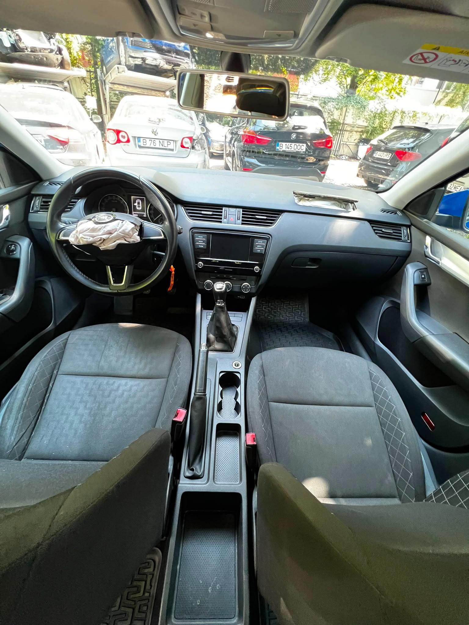 Skoda Octavia 2019, 1.6 diesel , km 107672