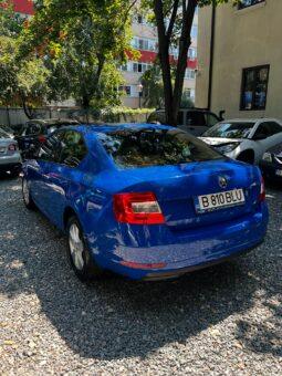 Skoda Octavia 2019, 1.6 diesel , km 107672 tot ecranul