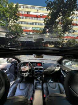 
Volvo V40 2019 2.0 diesel, km 187522 tot ecranul									