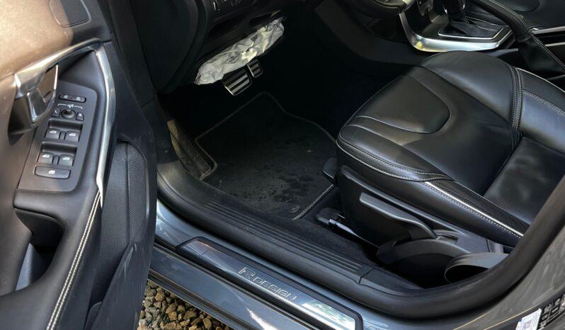 
Volvo V40 2019 2.0 diesel, km 187522 tot ecranul									