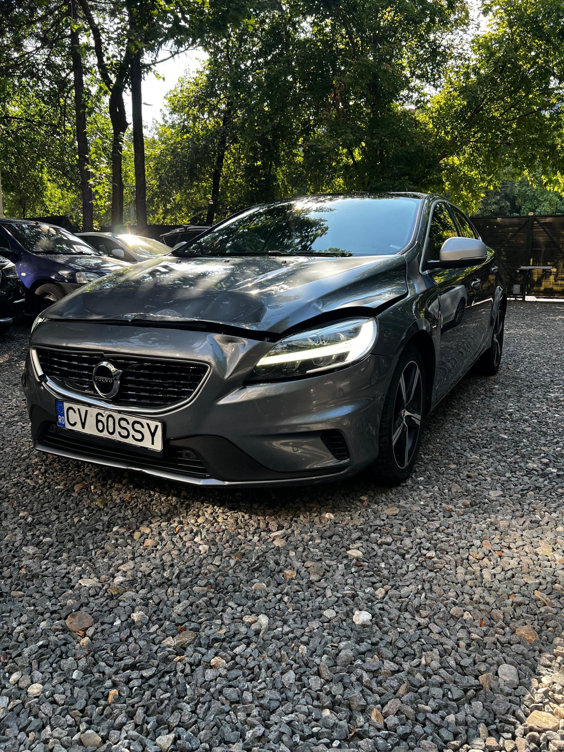 Volvo V40 2019 2.0 diesel, km 187522