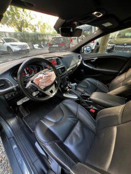 
Volvo V40 2019 2.0 diesel, km 187522 tot ecranul									