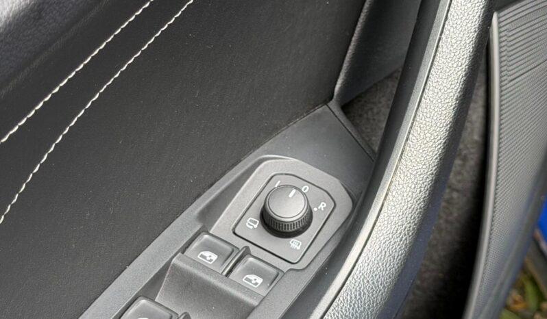 
Skoda Kodiaq 2022, 1.5 benzina automat, km 52843 tot ecranul									