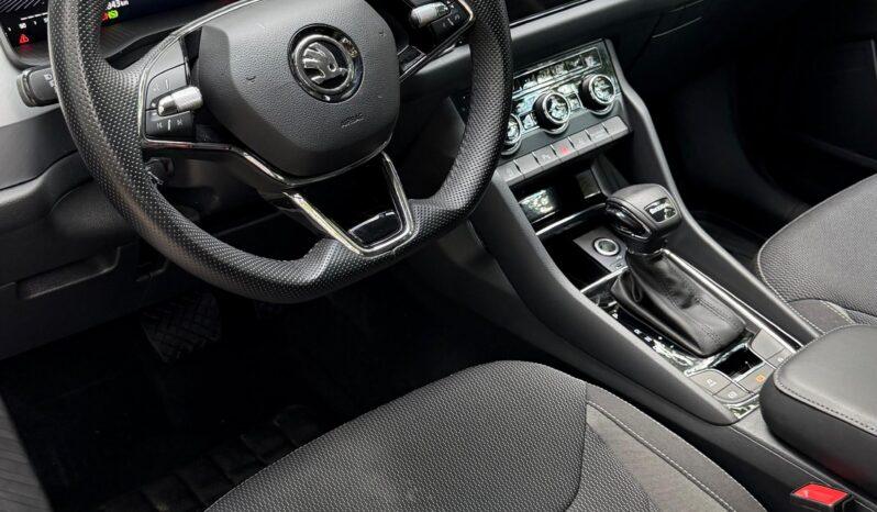
Skoda Kodiaq 2022, 1.5 benzina automat, km 52843 tot ecranul									